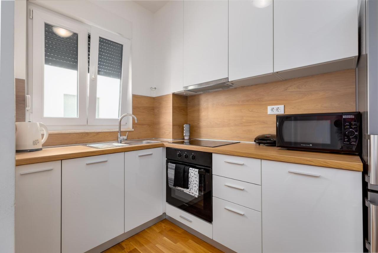 Apartment Roni + Besplatan Parking ซาดาร์ ภายนอก รูปภาพ