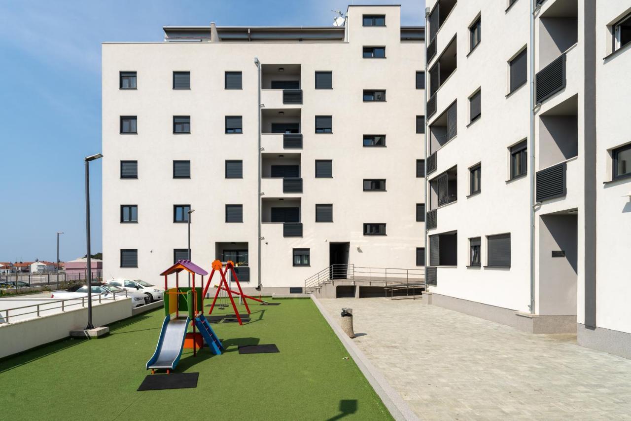 Apartment Roni + Besplatan Parking ซาดาร์ ภายนอก รูปภาพ