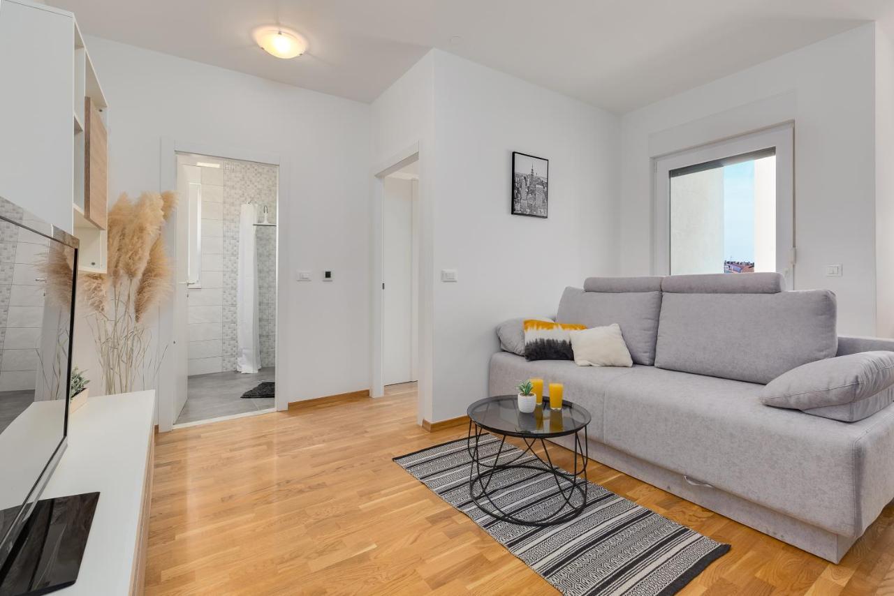 Apartment Roni + Besplatan Parking ซาดาร์ ภายนอก รูปภาพ